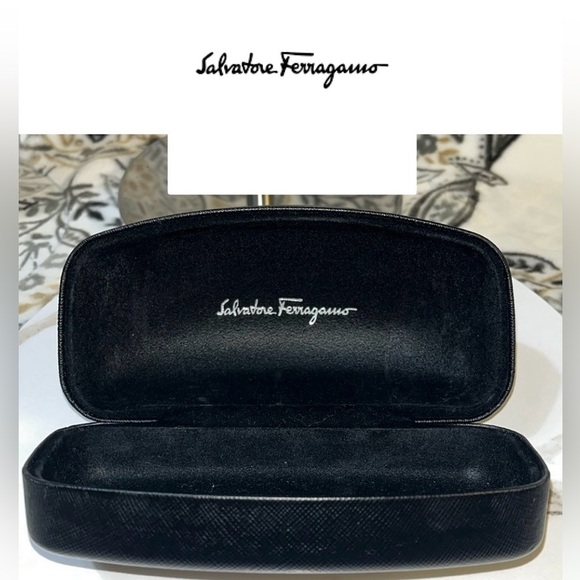 Salvatore Ferragamo Women’s Lg. Sunglasses Hard Shell Case, Black main image 6